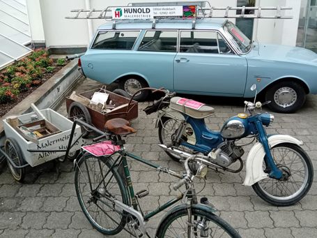 Zeitreise durch den Fuhrpark des Malerbetriebs Hunold